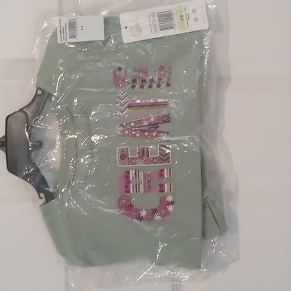 Peek Kids Light Green embroidered embellished  "CREATE"  top in size 4-5 NWT - Picture 5 of 5